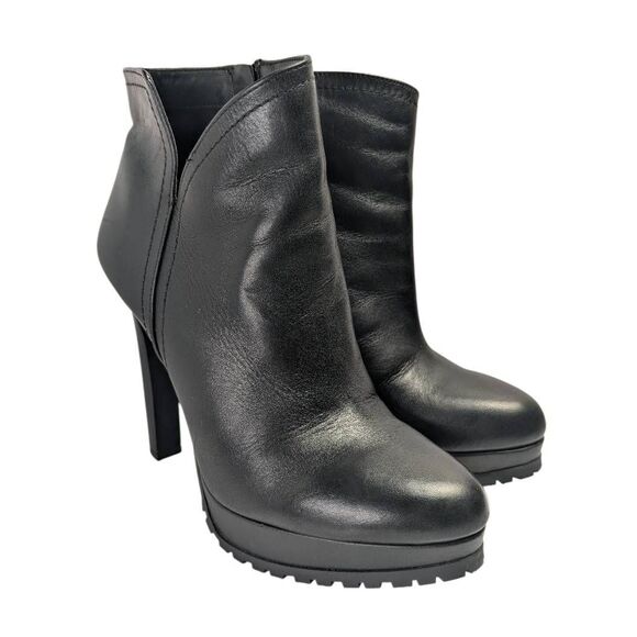 Gianni Bini Shoes - Gianni Bini Omarrah black leather platform lug bootie heels womens 9